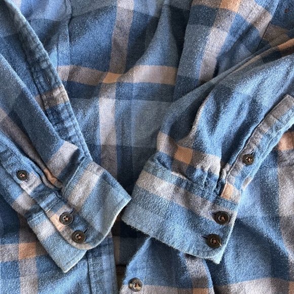 Patagonia Long-Sleeved Organic Cotton Midweight Fjord Flannel Shirt - Picture 12 of 15